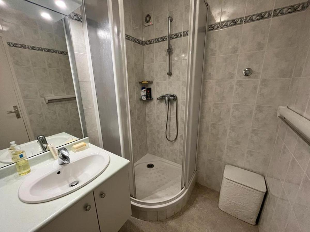 Appartement T4 Avec Parking, Balcon Et Proche Commerces A Biarritz - Fr-1-239-921 Ngoại thất bức ảnh