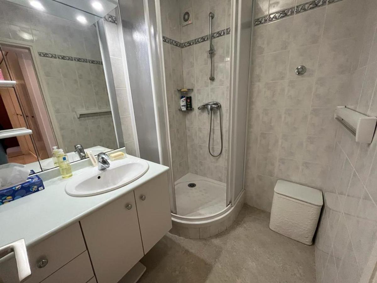 Appartement T4 Avec Parking, Balcon Et Proche Commerces A Biarritz - Fr-1-239-921 Ngoại thất bức ảnh